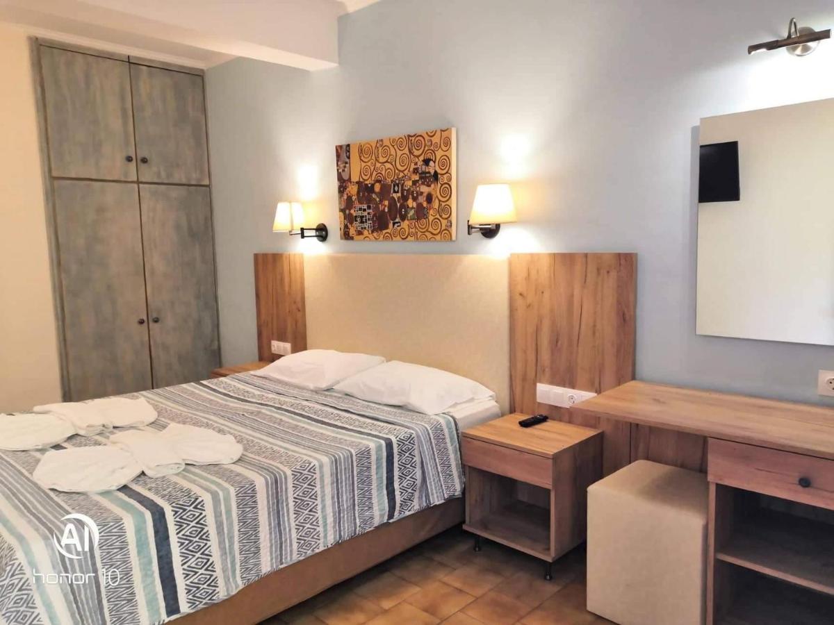 Hill Lofos Hotel Kassiopi Exterior photo